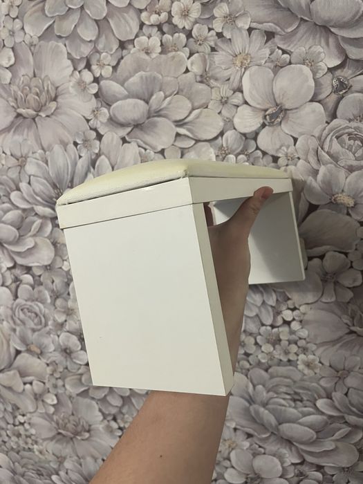 Підлокітник для манікюру