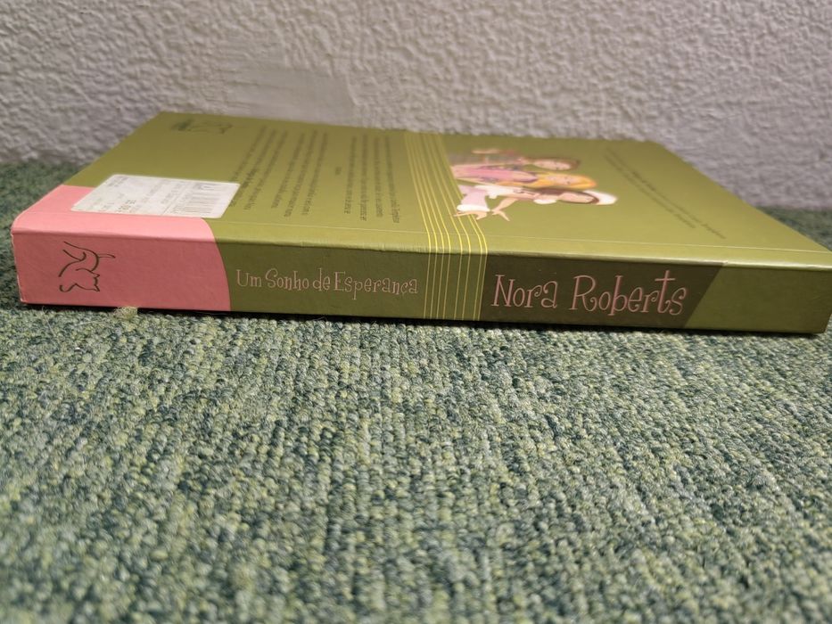 Livro "Um Sonho de Esperança" de Nora Roberts