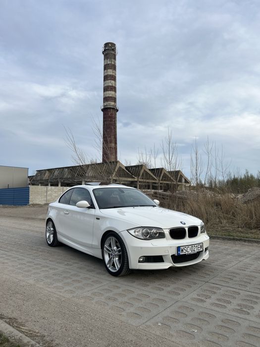 Bmw 120d e82– M-pakiet—CZERWONY ŚRODEK-automat-serwis ASO-Navi-