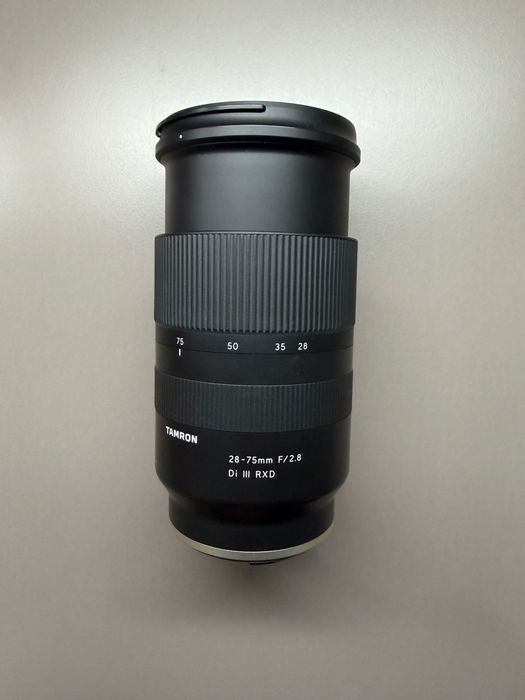 Lente Tamron 28-75mm como nova