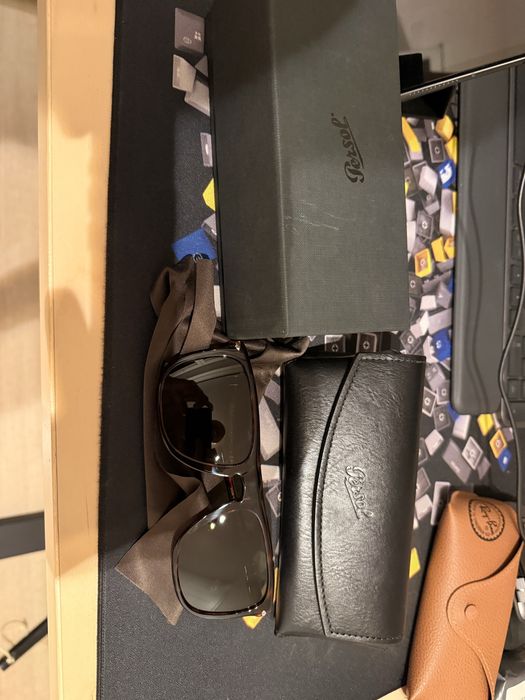 Okulary przeciwsłoneczne Persol PO3336S, jak nowe !