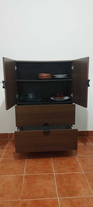 Móvel / Aparador / Armário / Louceiro