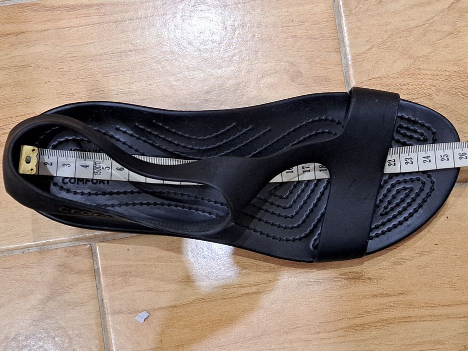 Crocs Serena W8 sandały nowe