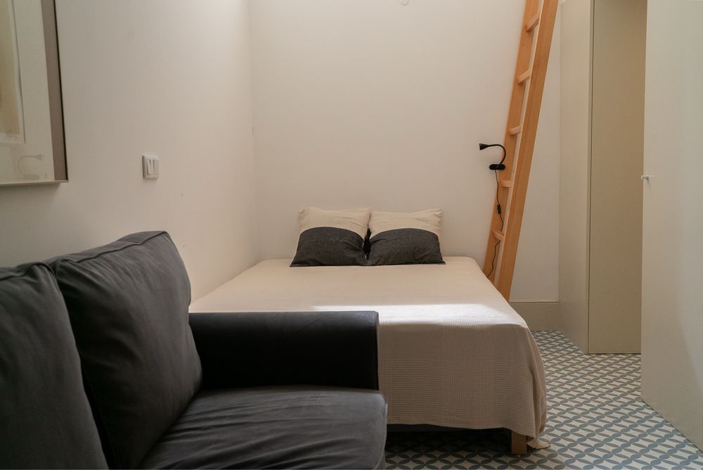 Apartamento T0 Duplex na Rua do Almada