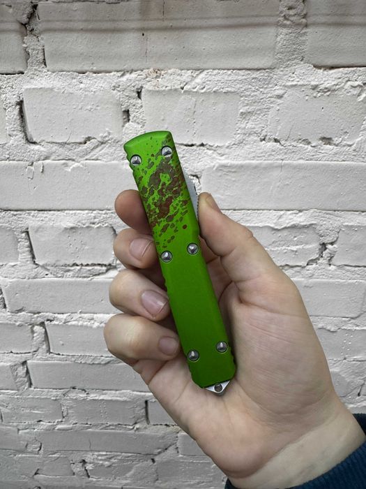 Ніж Microtech Ultratech Single Edge Zombie Tech Stonewash 121-10Z