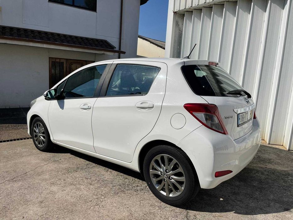 Toyota Yaris 2012