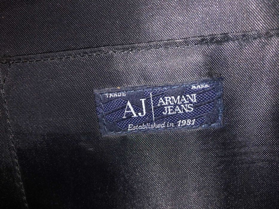 Mala em pele Armani jeans portátil ou documentos