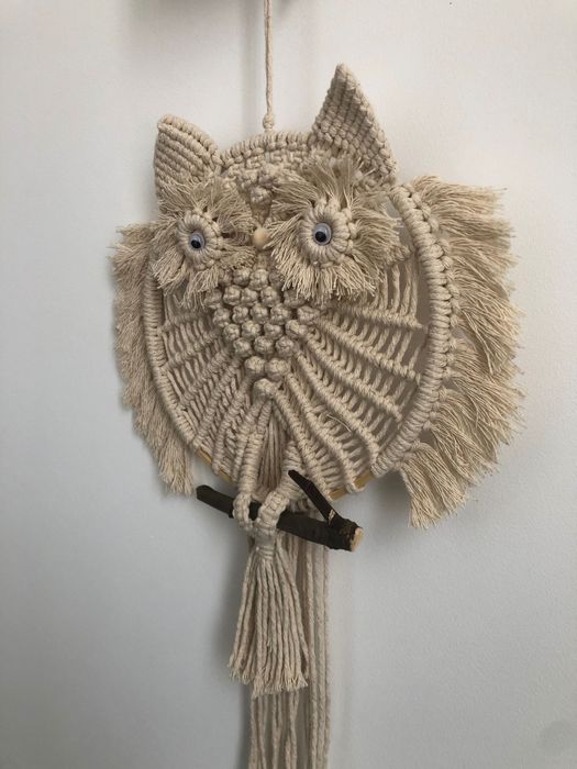 Mocho de decoração em macramê