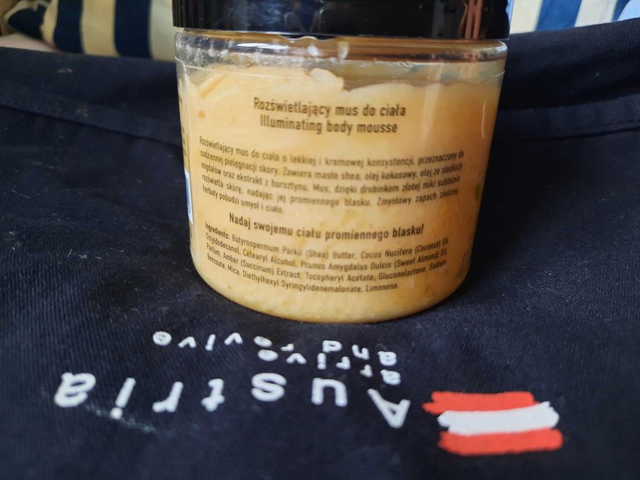 Krem/masło do ciała/balsam rozświetlający