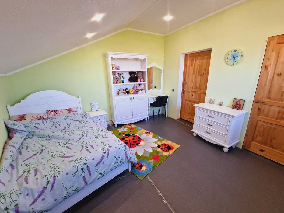 Продам два дома на одном участке Березановка