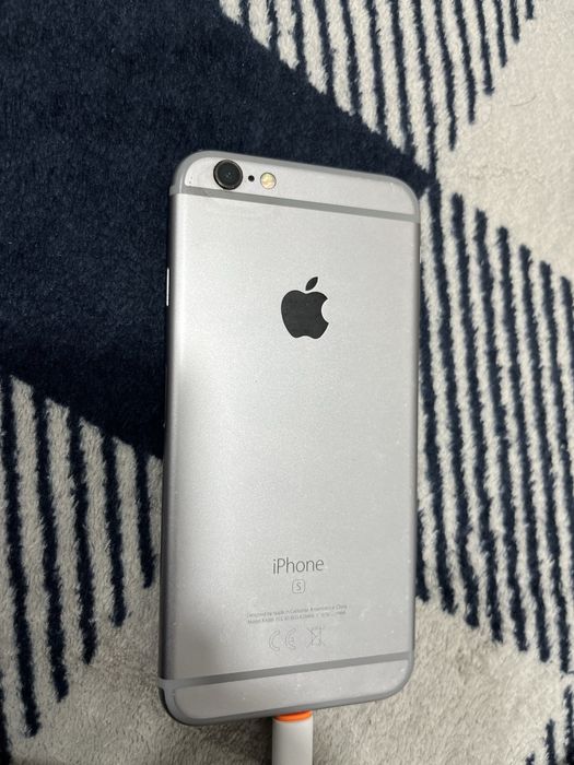 Iphone 6s telemovel