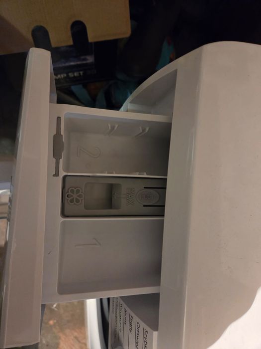 Pralka Electrolux slim 33,8cm głębokość