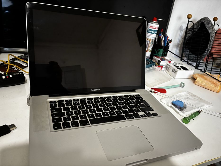 MacBook Pro  15” i7