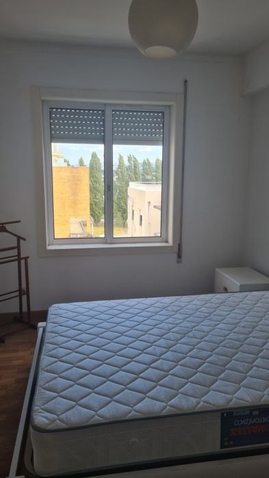 Arrendo quarto em apartamento T3 em felgueiras fica a 60 km do porto