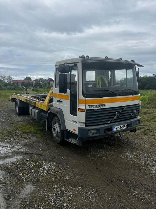 Volvo 615  Volvo 615 laweta pomoc drogowa
