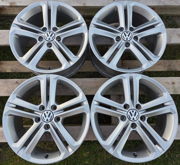Felgi Oryginał VW Passat Sharan T-Roc Sharan Touran Golf R-line 7,5Jx17 ET47 5x112 Malory