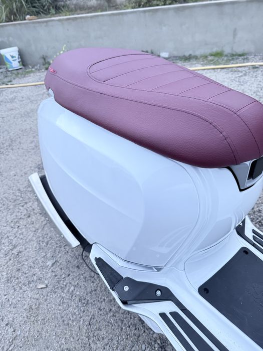 Lambretta V125 Special 2025 | 1286km | Extras + 2 capacetes | 3600€