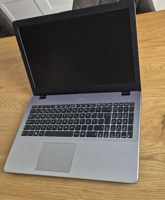 Portatil Asus com bateria nova e disco ssd 250