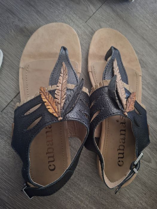 Sandalias marca cubanas