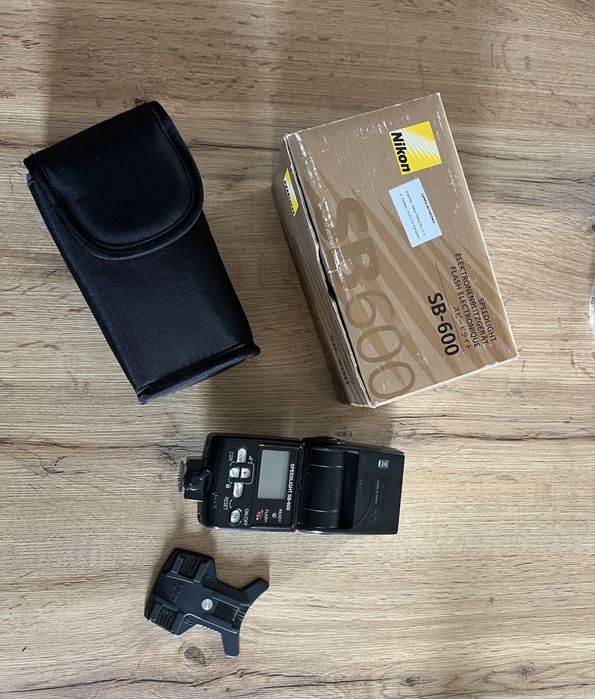 Nikon speedlight sb-600