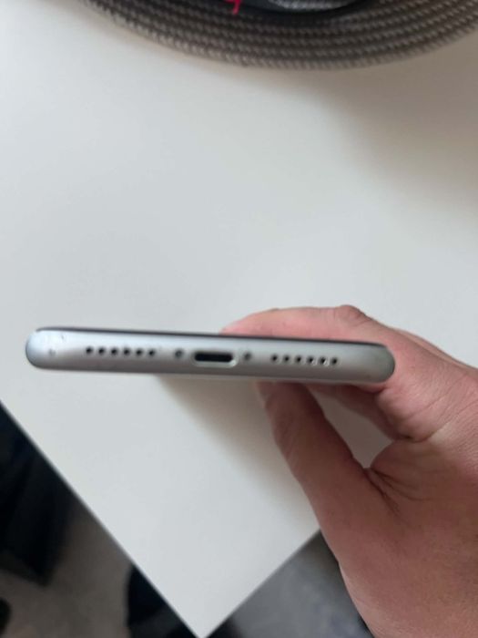 Iphone XR 128GB, 76%.