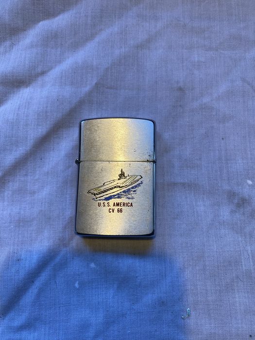 Isqueiros ronson e zippo