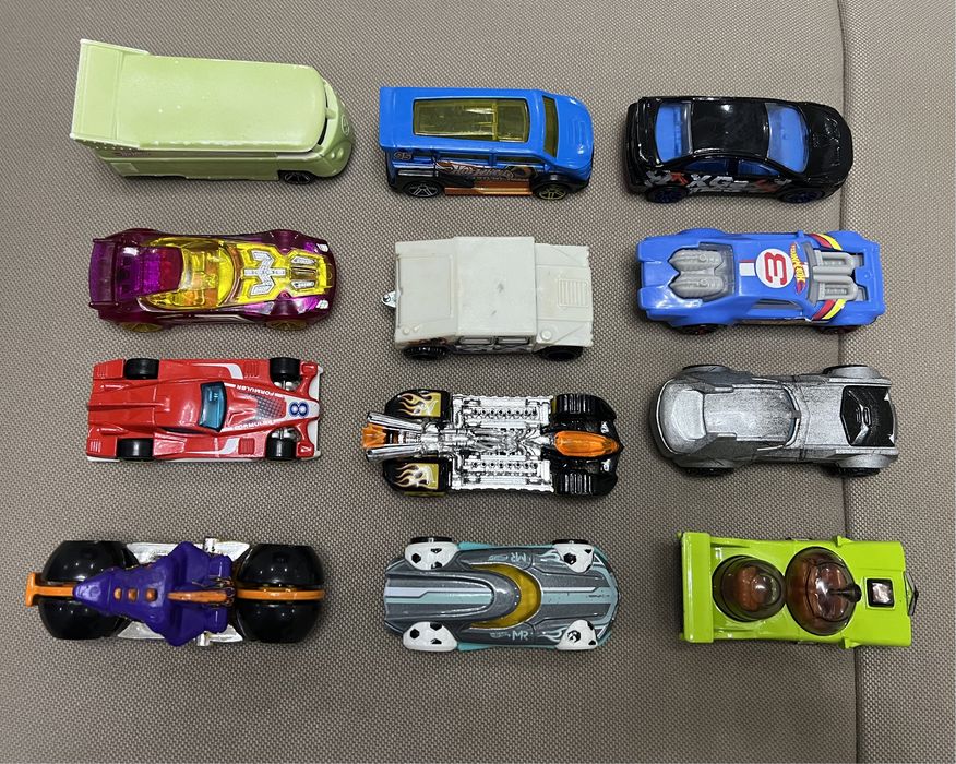 Продам машинки Hot Wheels
