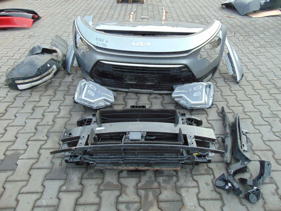 KIA NIRO II Передня панель, телевізор