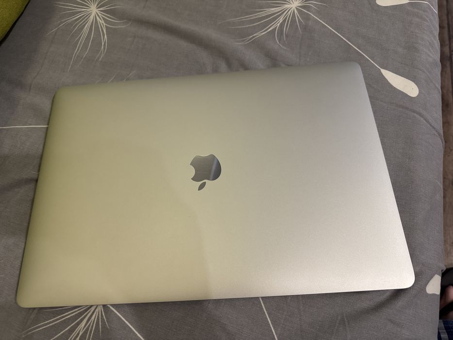 MacBook Pro 15” 2018 (A1990) i7 32gb 1tb