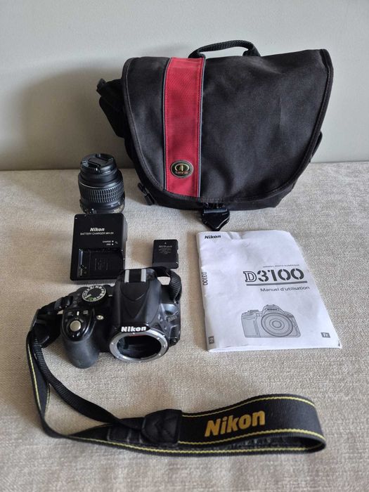 Nikon D3100 + objetiva 18-55 + saco transporte
