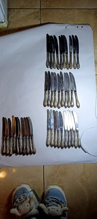 мельхіорові ножі столові, з патиной