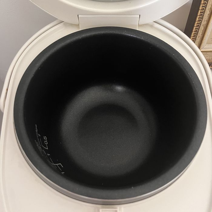 Rice cooker/Maquina de arroz