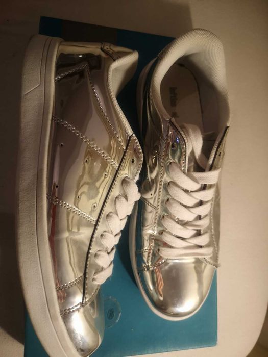 sapatilhas efeito espelho