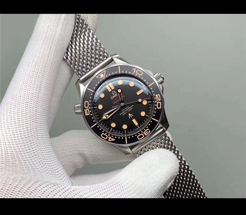 Omega Seamaster 300M 007