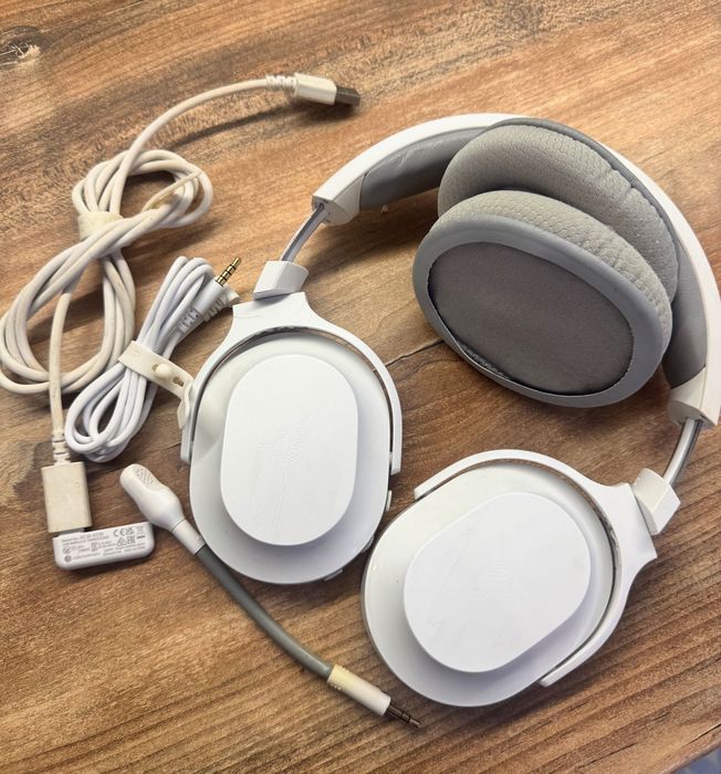 Бездротові навушники