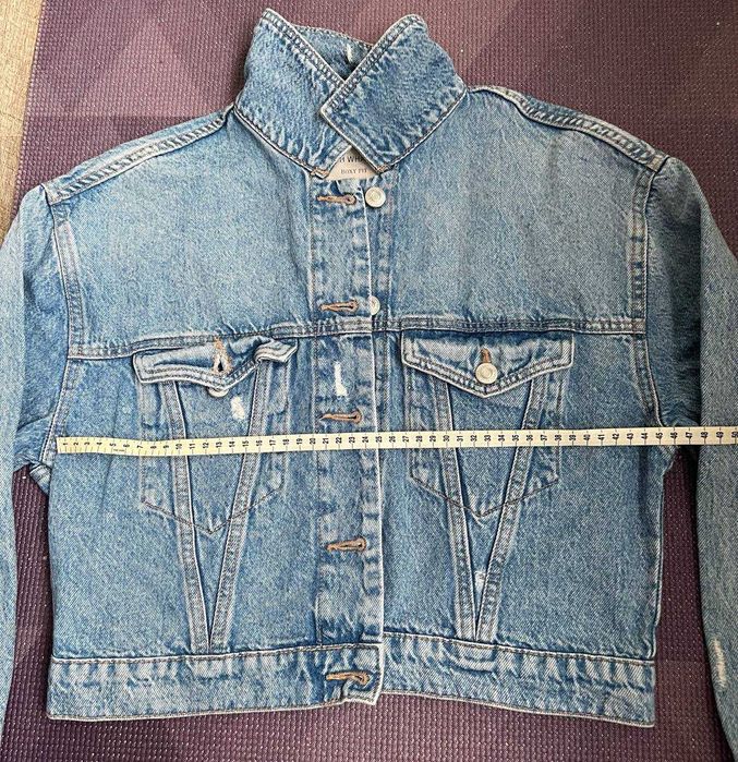 Джинсова куртка розмір XS