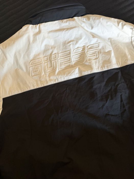 Casaco Guess novo com etiqueta