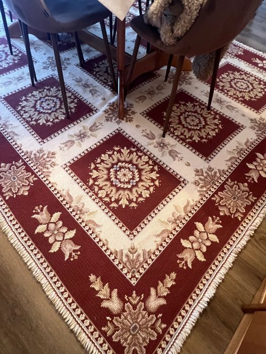 Autêntica Carpete de Arraiolos 3,00m x 2,00m – Peça Única