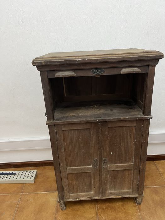 Movel para. Restauro