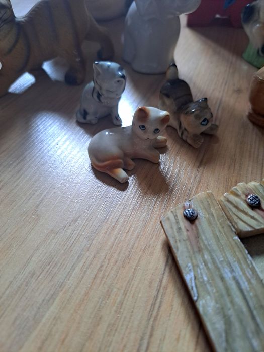 Zestaw figurek ozdób ramka na zdjęcie koty