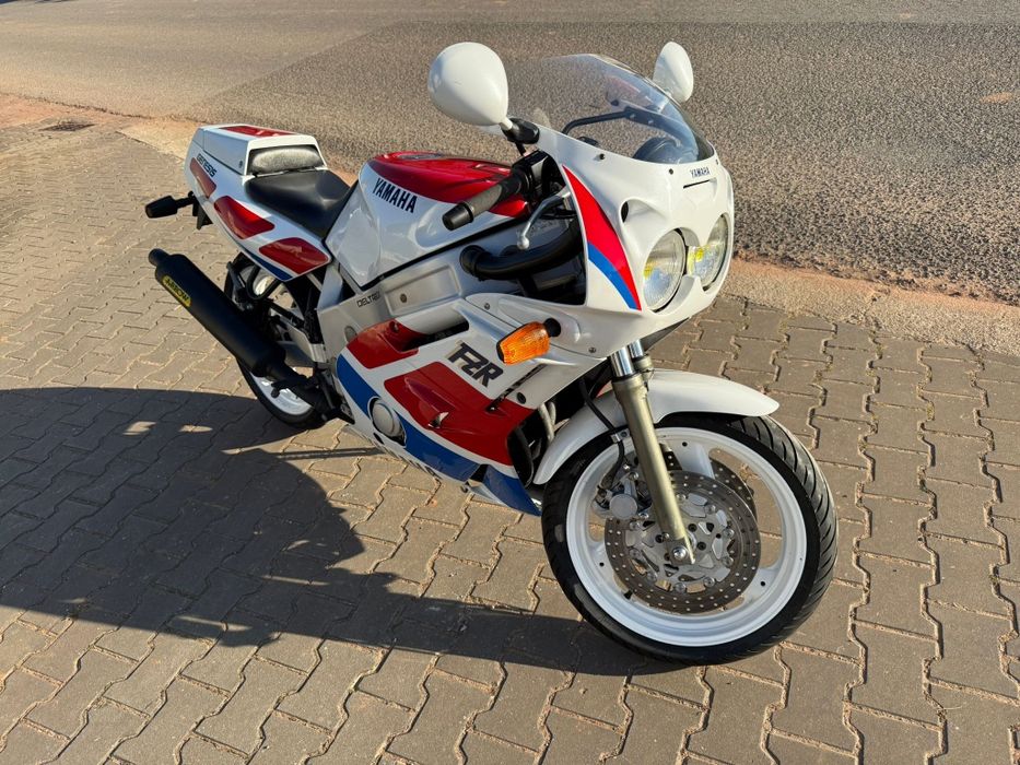 Yamaha FZR 600 Genesis | Clássica Rara Anos 90 | Estado Impecável