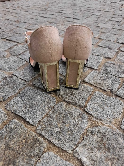 Vendo sapatos lindos