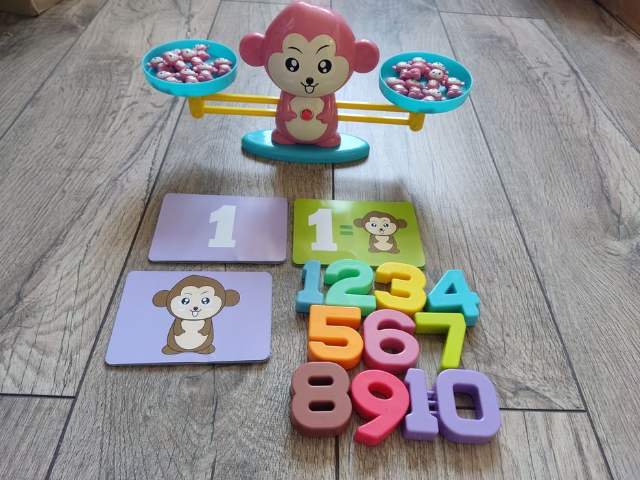 Дитяча навчальна гра математичні ваги утримай баланс Мавпа