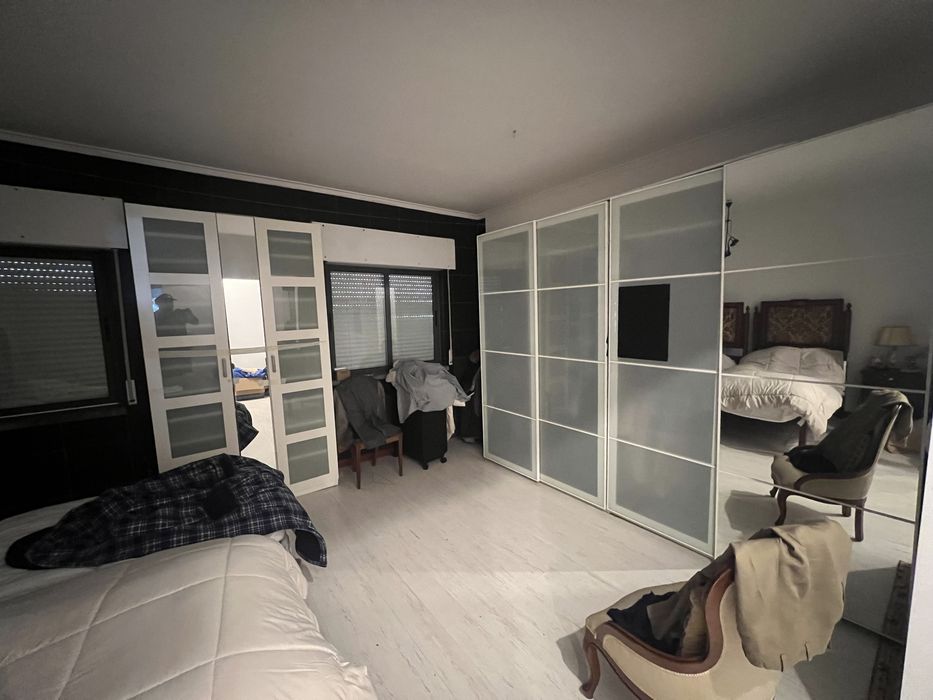Apartamento Linda-a-Velha 80m2 + 20m2