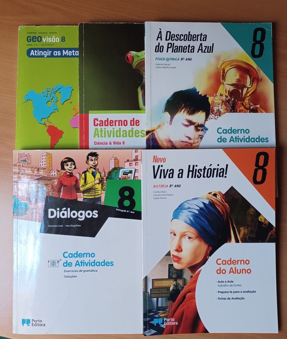 Manuais escolares - Cadernos de atividades do 8°. Ano