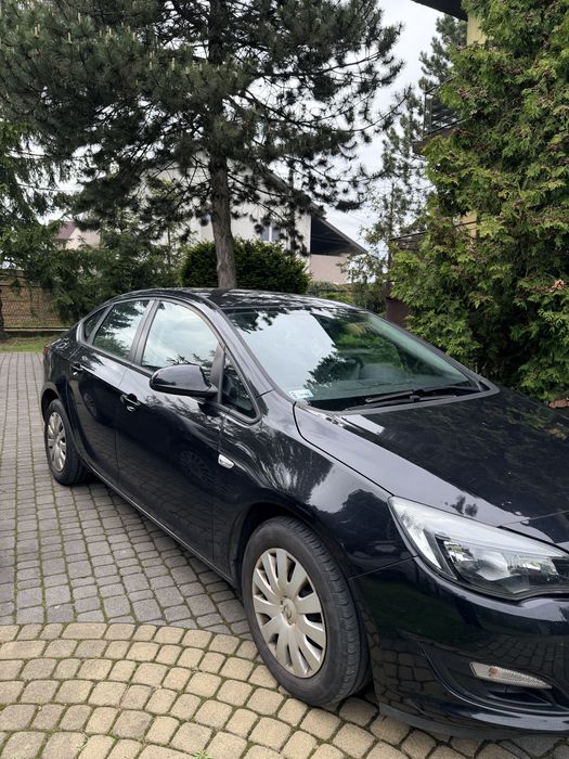 Opel Astra  IV. SEDAN. 2015
