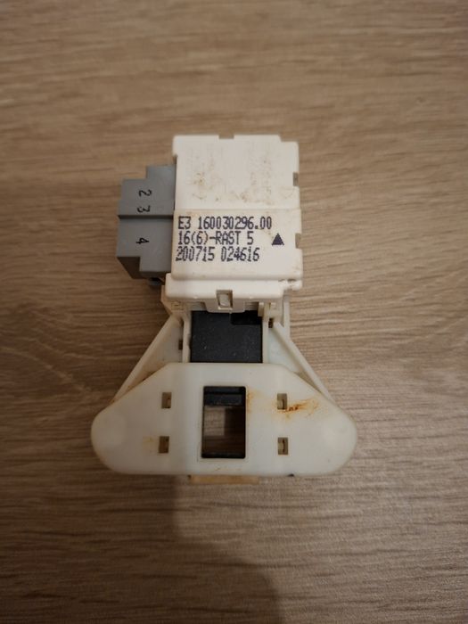 Fecho Porta Ariston Hotpoint FMG 723