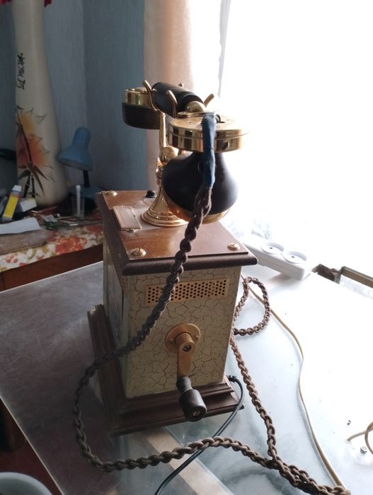 Продам ретро телефон