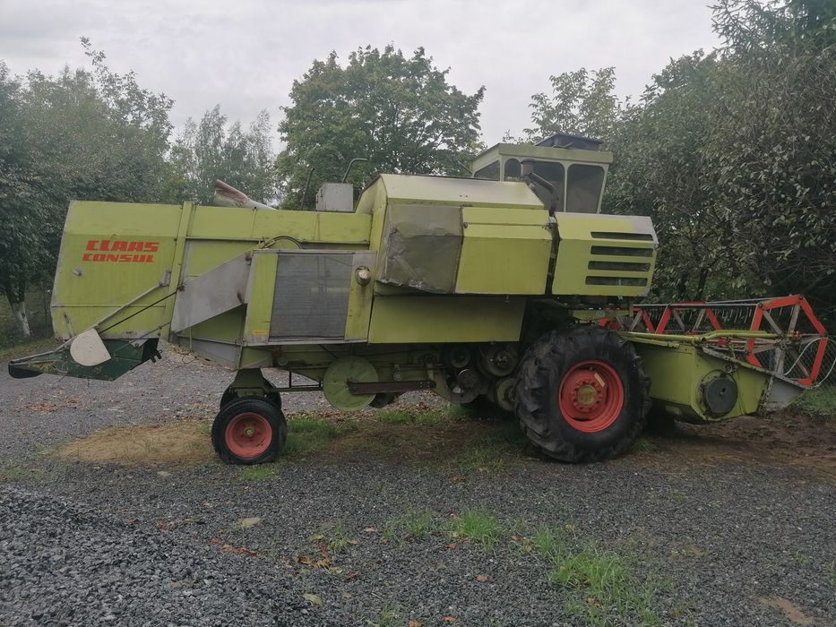 Продам комбайн клас консул
