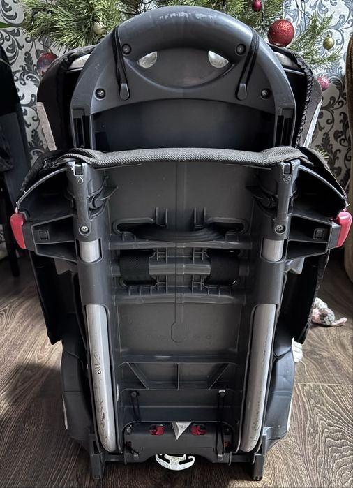 Дитяче автокрісло Graco